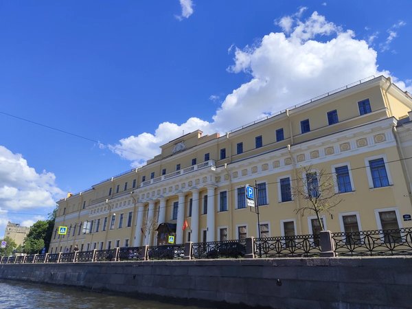 Искушения парадного Петербурга на прогулке по рекам и каналам - фото 2