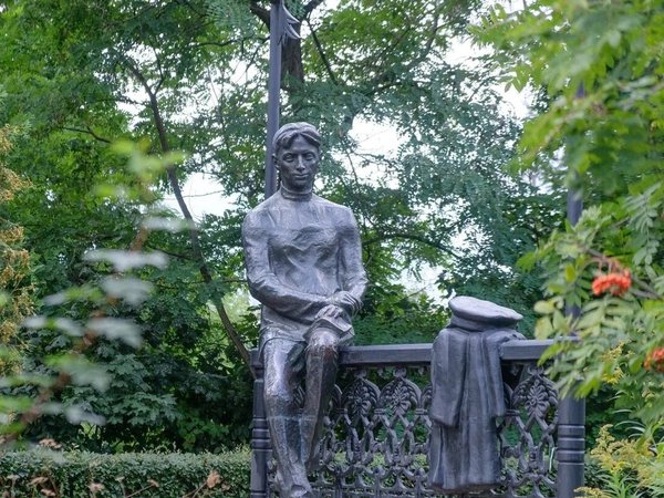 На цветение сирени в Липецкую область из Москвы: Богородицк, Елец и природа - фото 3