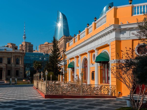 Шаг за шагом по историческому и современному Баку - фото 4