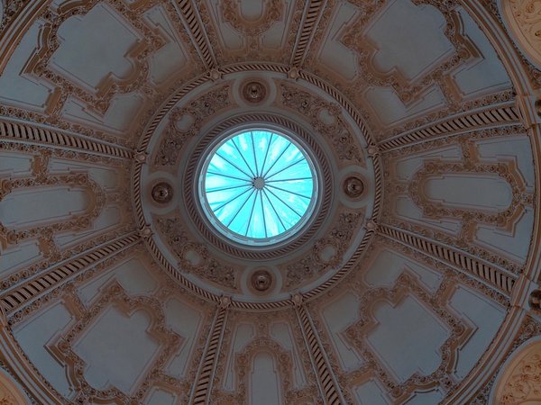 Шуваловский дворец — прекрасная шкатулка для шедевров Карла Фаберже - фото 3