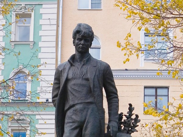 Москва имажинистов: Анатолий Мариенгоф, в тени Есенина