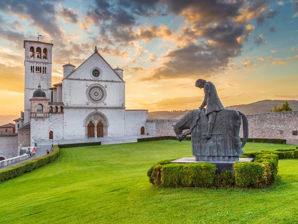 Ассизи: духовная столица Умбрии - фото 1