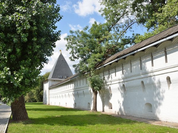 Спасо-Андроников монастырь: в этих стенах живёт древность - фото 1