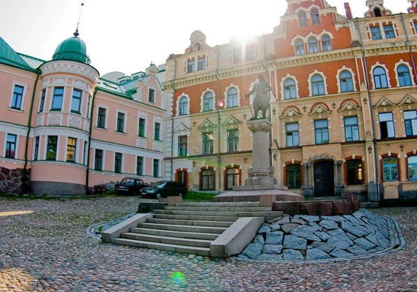 Большой обзорный маршрут по Выборгу: Старый город и замок - фото 4