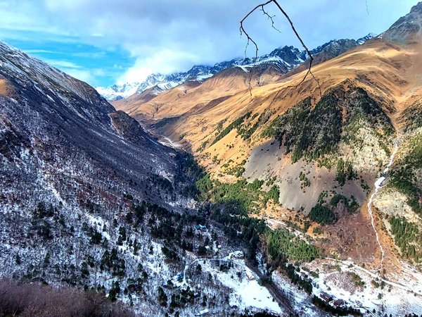 Ледяная сказка Дигории: треккинг налегке с проживанием в гостинице - фото 3