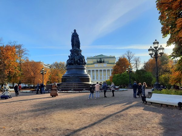 «Петербург — город сокровищ!»: экскурсия для взрослых и детей - фото 2