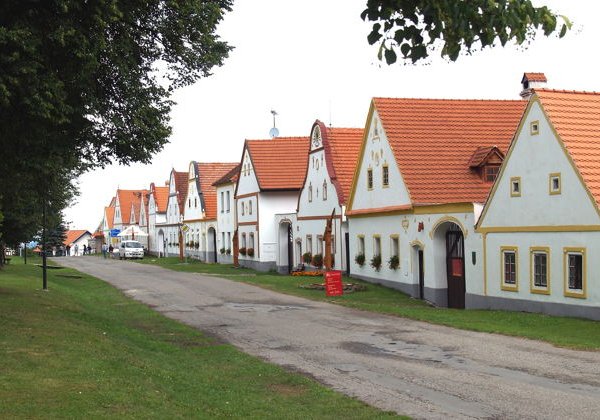 Чешский Крумлов, замок Конопиште и барочное село Голашовице - фото 1