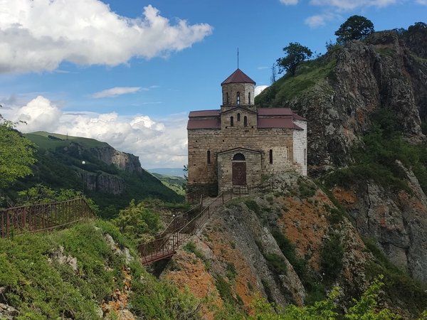 Перевал Гумбаши, Шоанинский храм и термальные источники за 1 день - фото 2