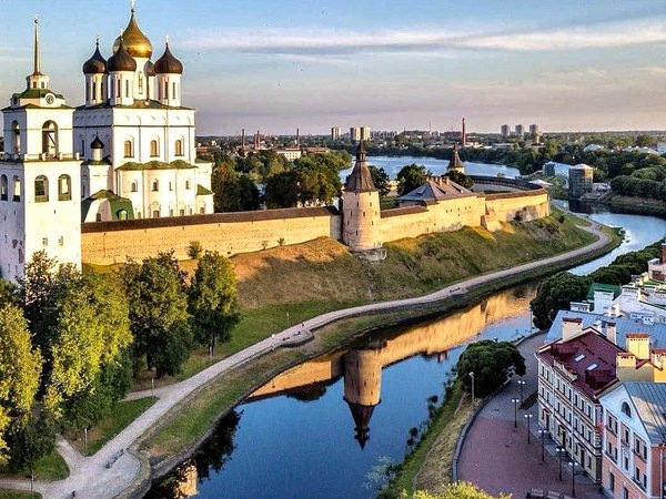 Псков в лицах, сюжетах и легендах (на вашем авто) - фото 3