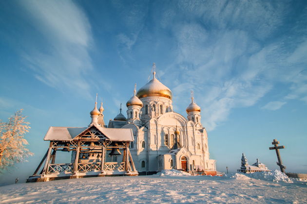 4 в 1: Кунгурская пещера, Кунгур, Белогорский монастырь и скала Ермак-4