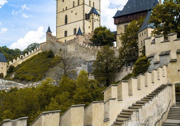 Замок Карлштейн и Конепрусские пещеры - фото 3