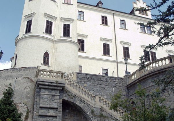 Замок Карлштейн, замок Конопиште, Велкопоповицкий Козел  - фото 4