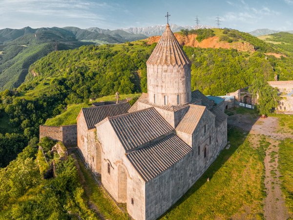Татев и сокровища Сюника: горы, водопад и древние легенды - фото 1