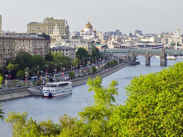 Северный экспресс по Москве-реке: от Киевской до Китай-города