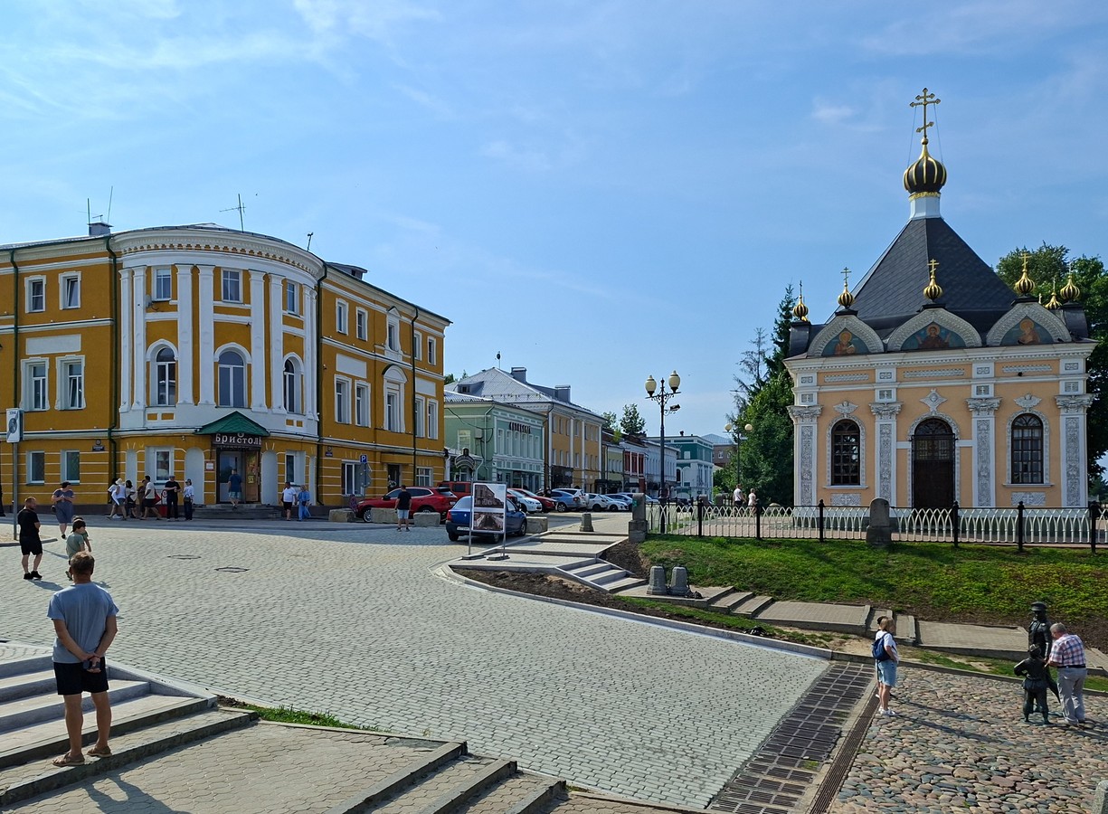 Рыбинск — купцы, бурлаки и старинные вывески