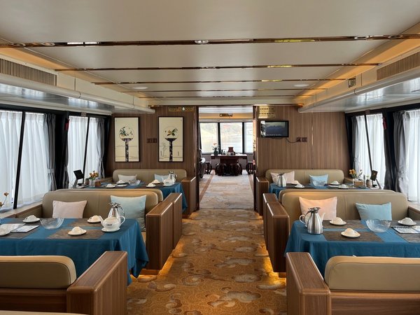 Однодневный круиз по реке Ли на 4-звёздном теплоходе - фото 3