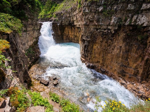 Затерянный мир Казахстана: водопад Текес, озеро Тузколь и каньон Темирлик - фото 2