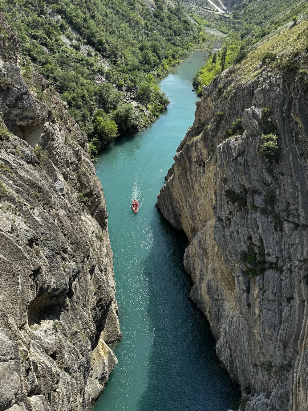 Дагестан: где небо встречается со скалами - фото 1