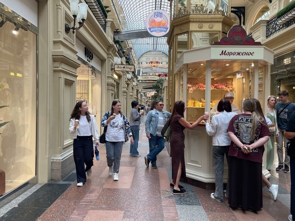 Москва со вкусом мороженого: по фонтанам, кафе и историям - фото 3
