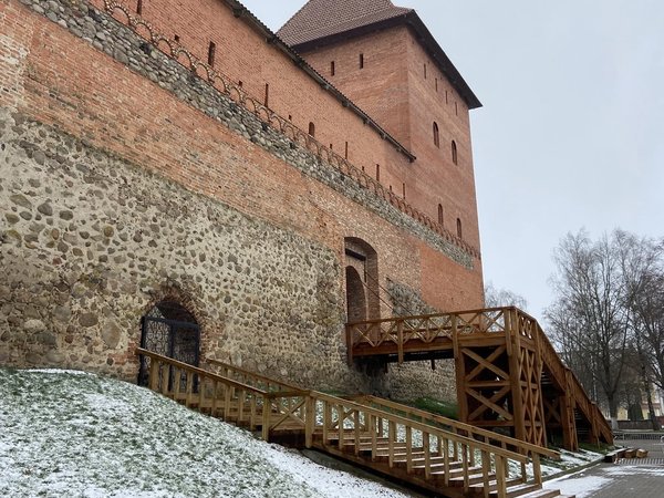 Замки Беларуси: Мир, Несвиж, Новогрудок, Любча и Лида - фото 3