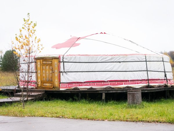 Колядки да пляски, зимние сказки: из Москвы в парк «Этномир» - фото 4