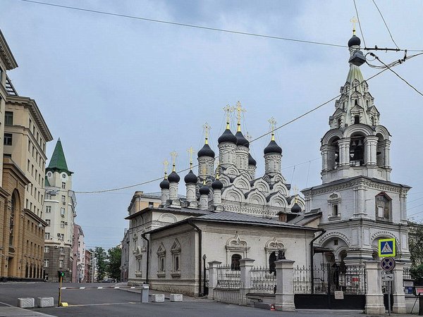 Москва Насти Каменской: путешествие в 90-е - фото 2
