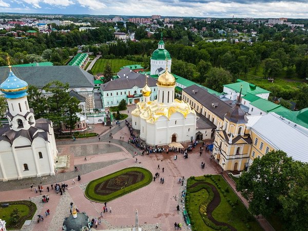 Внутренняя жизнь Троице-Сергиевой лавры - фото 2