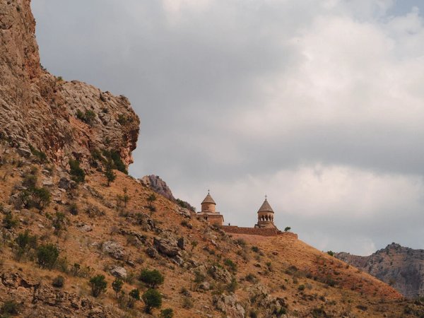 Южная Армения: Хор Вирап, Нораванк, Джермук и Арени - фото 3