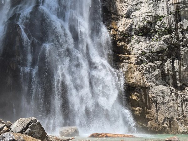 На джипе — к озеро Рица через Гегский водопад - фото 3
