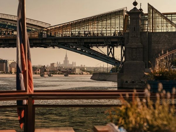 Прогулка по Москве-реке на теплоходе-ресторане - фото 4