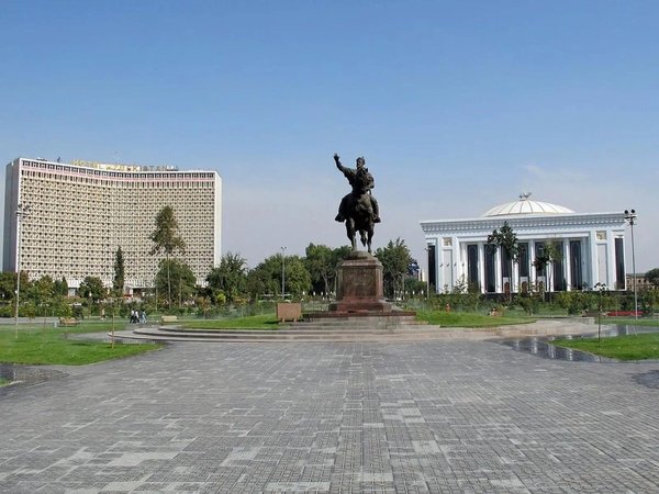 Ташкент, который удивляет: от царского дворца до древних мечетей