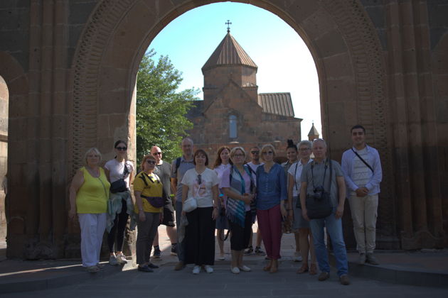Фото экскурсии - Хор Вирап, Святой Эчмиадзин и Звартноц - 12