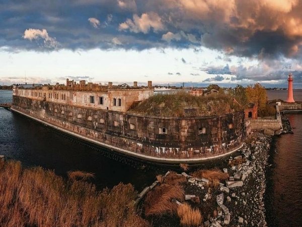 Морской Кронштадт: большая прогулка на катере с высадкой на форт - фото 4