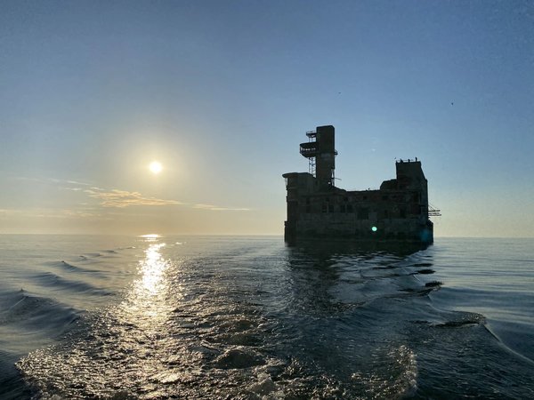 На катере — вокруг 8 цеха завода «Дагдизель» - фото 1
