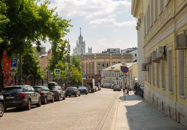 Ивановская горка - настоящая симфония историй и легенд старой Москвы - фото 2