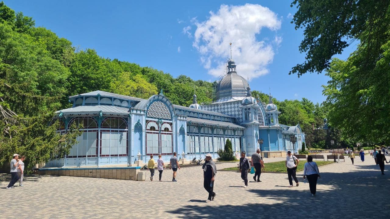 Кавказ литературный, курортный и горный: КМВ, Эльбрус, Чегем и Домбай