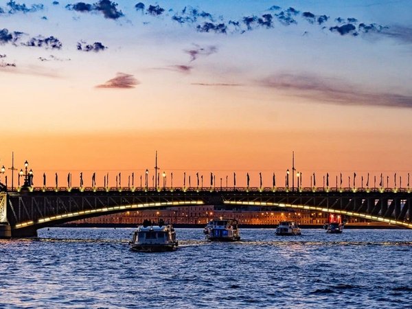 Большой ночной круиз: разводные мосты и северные острова Петербурга - фото 4