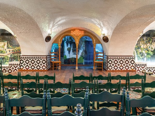 Готический квартал: прогулка с аудиогидом на русском + шоу фламенко - фото 4