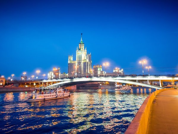 Вечерняя прогулка по центру Москвы от парка «Зарядье» - фото 4