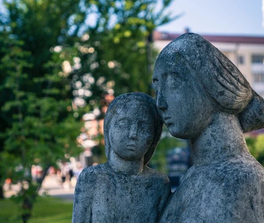 Квест в Смоленске «Октябрьские тени»
