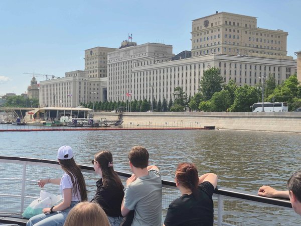 По центру Москвы от причала «Парк Горького» — с аудиогидом - фото 1