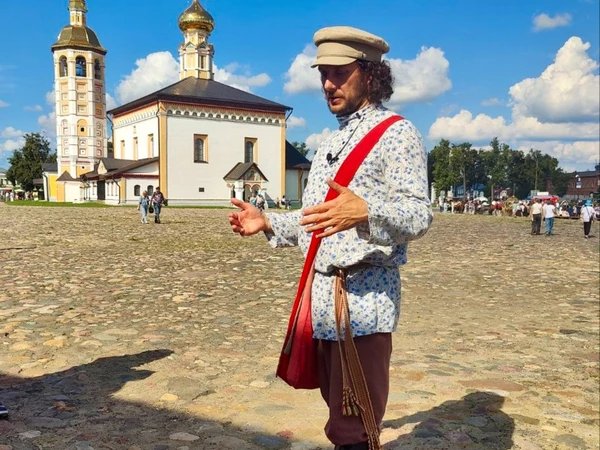 По Суздалю с крестьянином