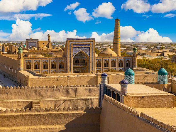 Большое путешествие по Узбекистану: горный спа-курорт, архитектура, плов и ремёсла - фото 1