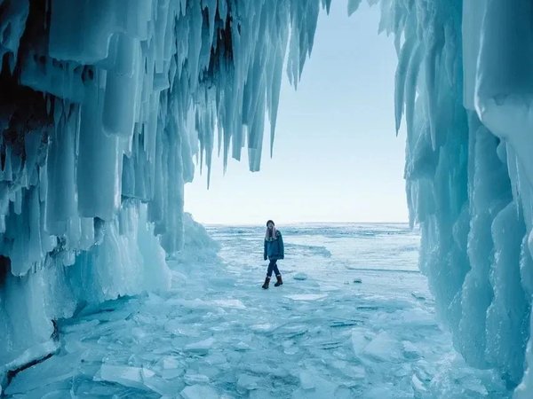 Байкал в оттенках льда: через Тажеранские степи на Ольхон — из Иркутска - фото 1