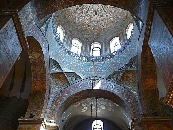 По главным христианским местам Армении: Эчмиадзин и Звартноц - фото 2