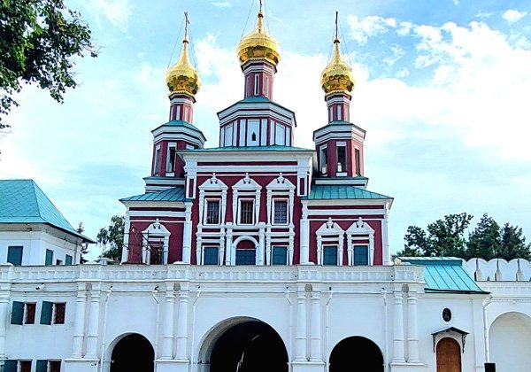 Обзорная экскурсия по Новодевичьему монастырю