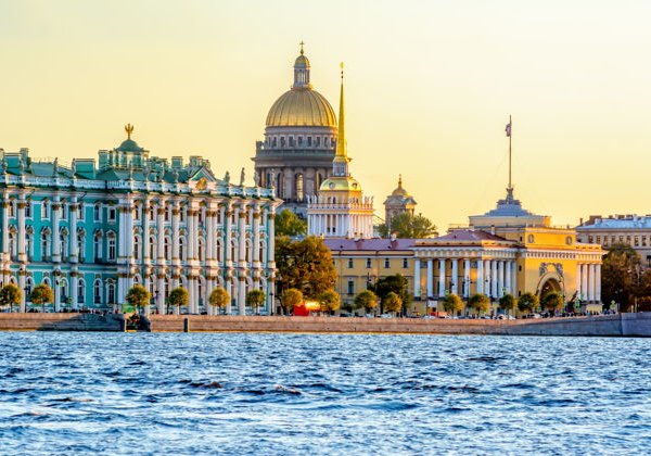 Гастрономическая прогулка по Неве на электросудах «Ломоносов» и «Орешек» - фото 1