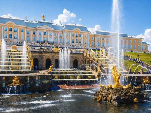 Морской щит Санкт-Петербурга и русский Версаль — Кронштадт и Петергоф