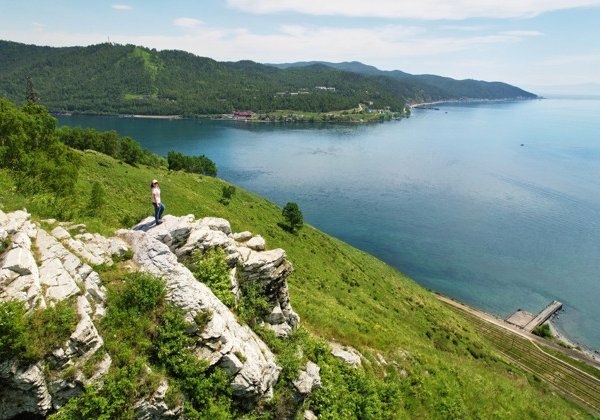 День у «славного моря Байкал» в посёлке Листвянка