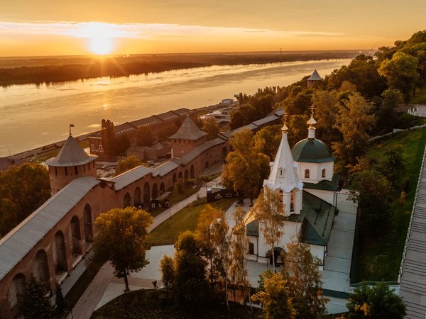Закаты Нижнего: Рождественская улица и прогулка по Волге - фото 1